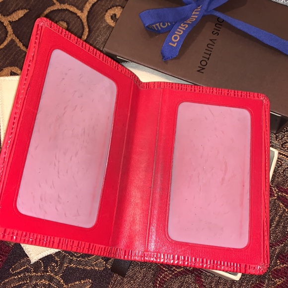 Authentic Louis Vuitton red epi card holder - Picture 9 of 12